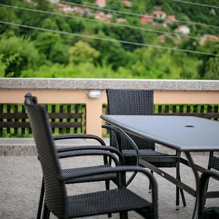 Aisha And Fatih Lejlighed Sarajevo