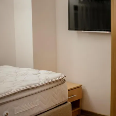 Aisha And Fatih Lejlighed